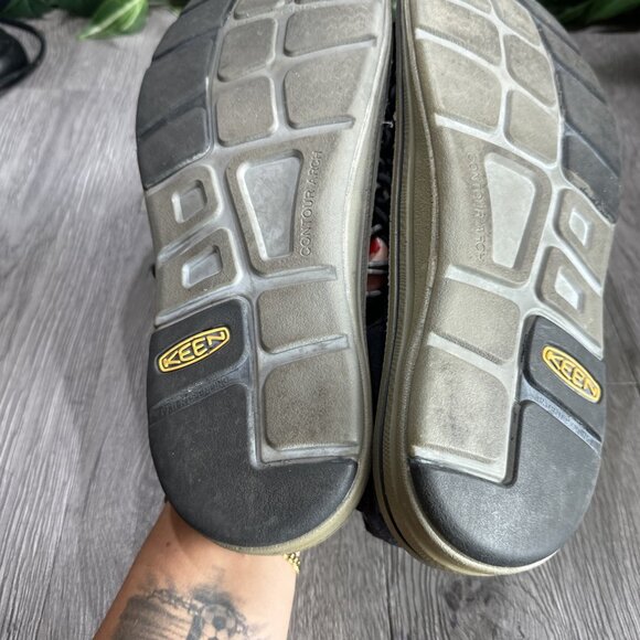KEEN Uneek Bungee Cord Trail Hiking Sandals Water Shoes Men\'s Sz 10.5 Black Gray